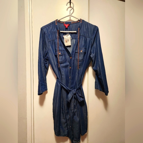 Guess Dresses & Skirts - Guess dress LG